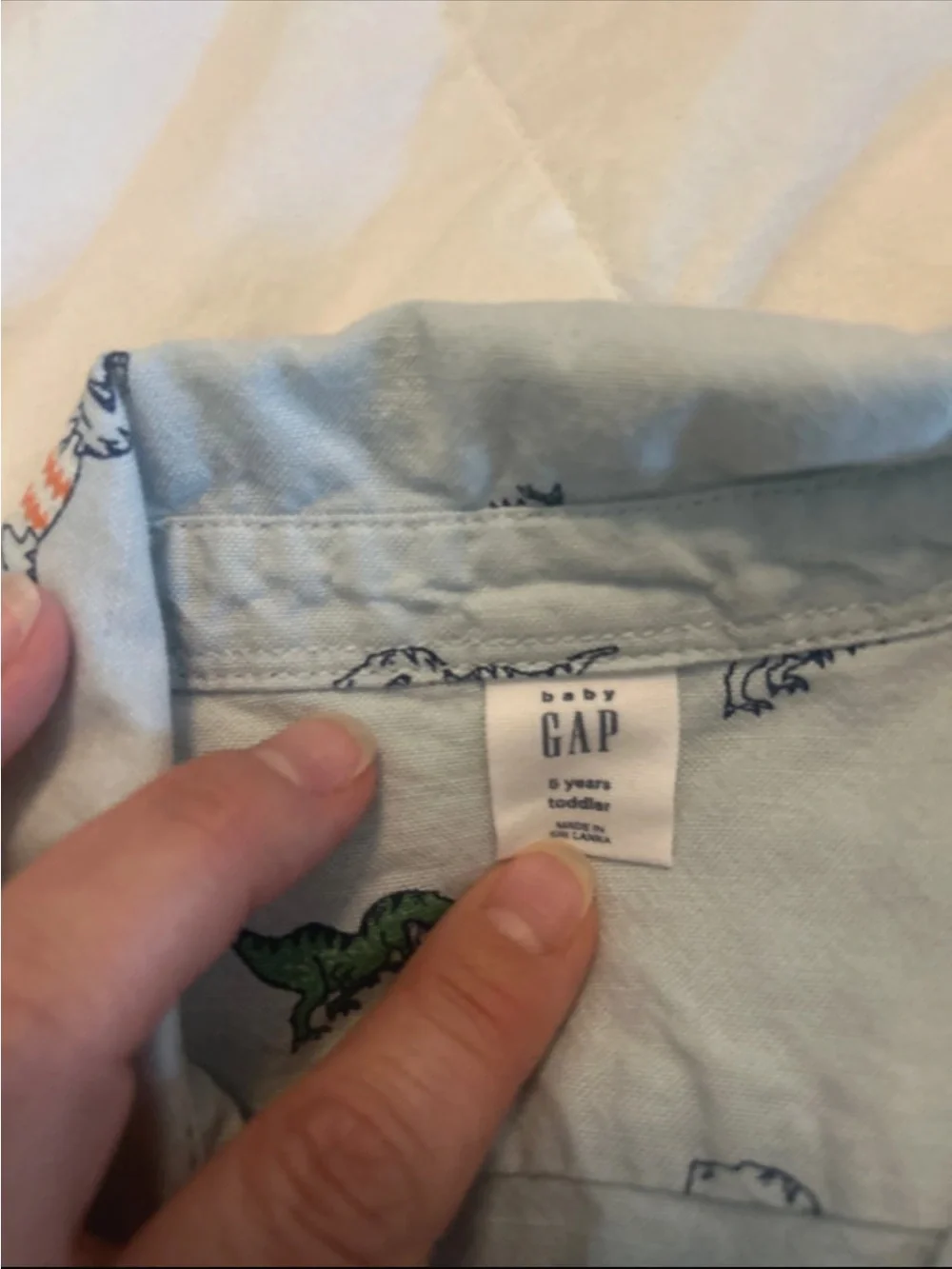 GAP Light Blue Short Sleeve Dino Print Button-Front Shirt Boys size 5